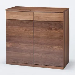 Armoire en noyer avec tiroirs
