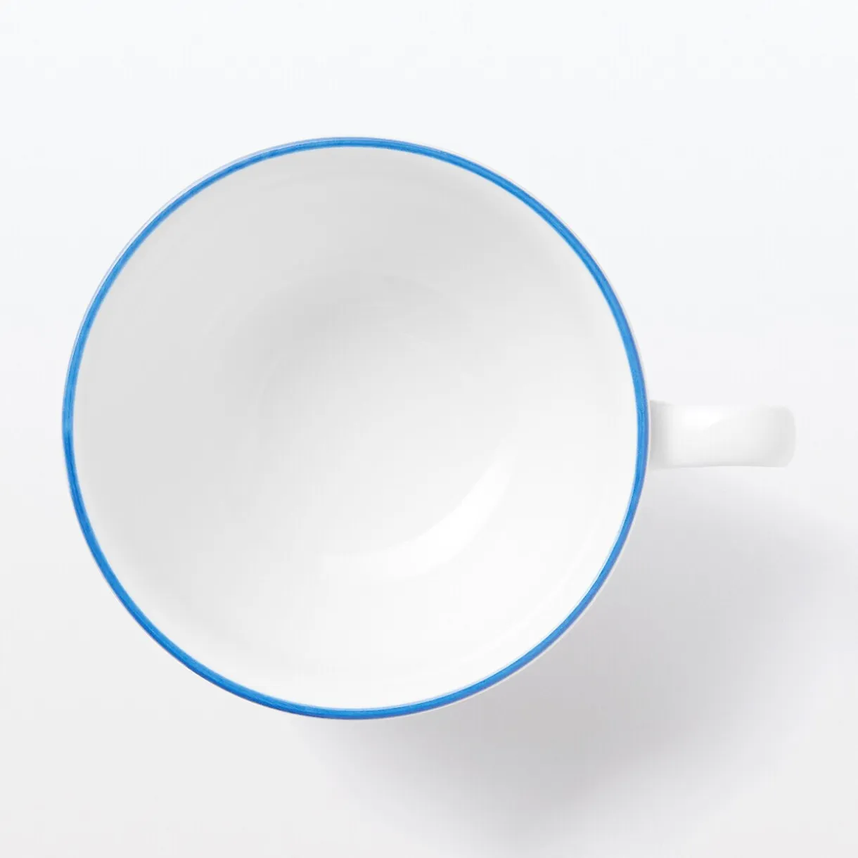 Art de la table du quotidien - Tasse à thé à bande bleue