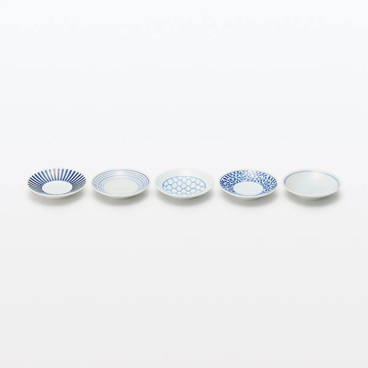 Assiette en porcelaine Hasami - Motif rayures éventail, Petite