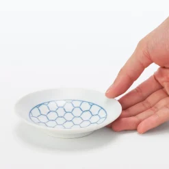 Assiette en porcelaine Hasami ‐ Motif maille, Petite