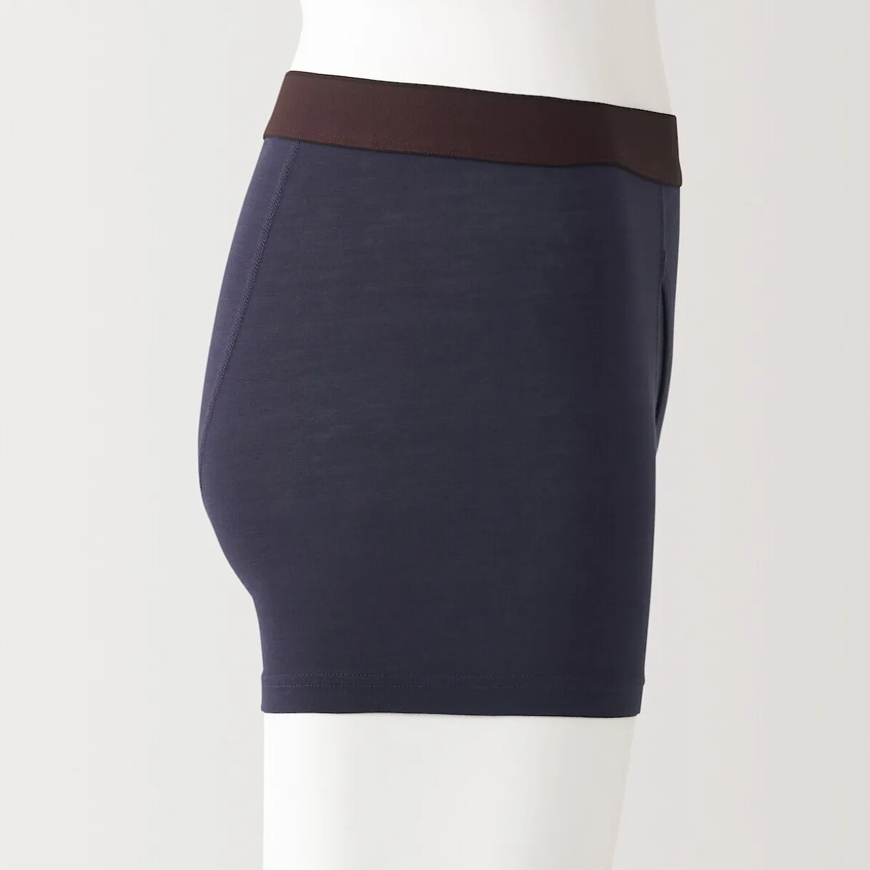 Boxer avec ouverture frontale en lyocell.