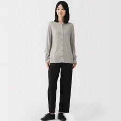 Cardigan à col ras du cou en mélange de fibres de soja pour femme
