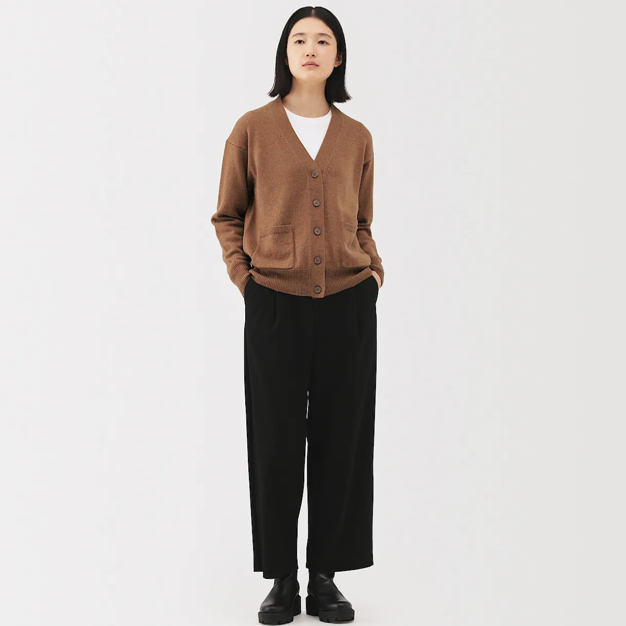 Cardigan avec col en V en maille moyenne pour femme
