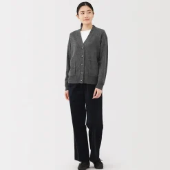 Cardigan avec col en V en maille moyenne pour femme