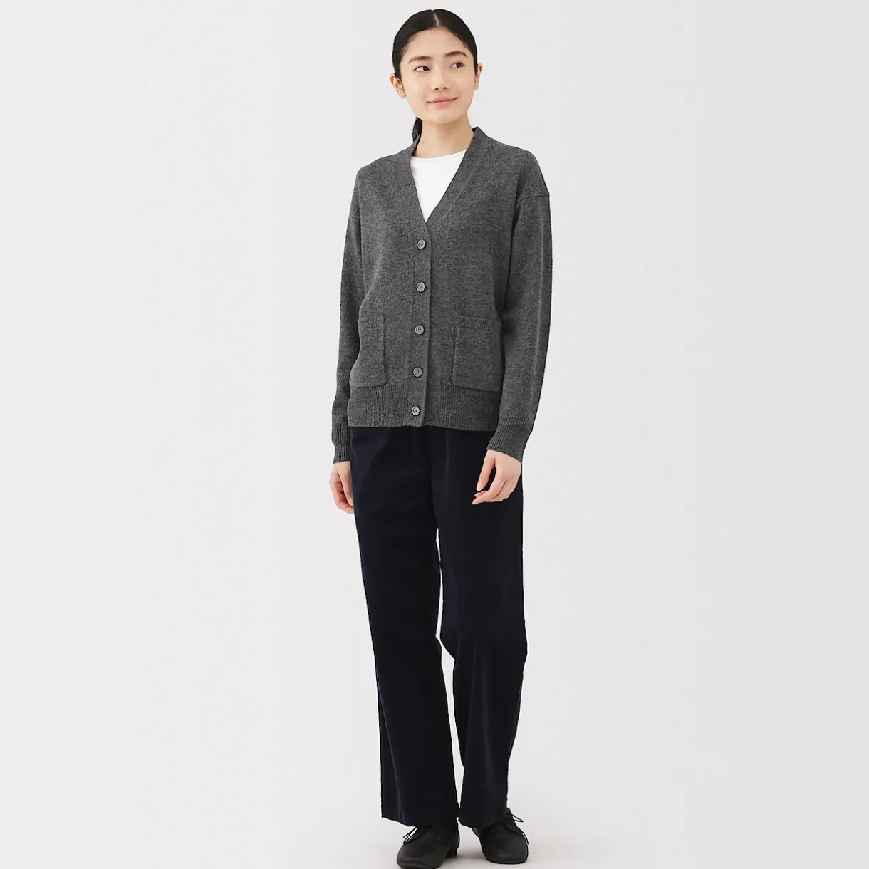 Cardigan avec col en V en maille moyenne pour femme