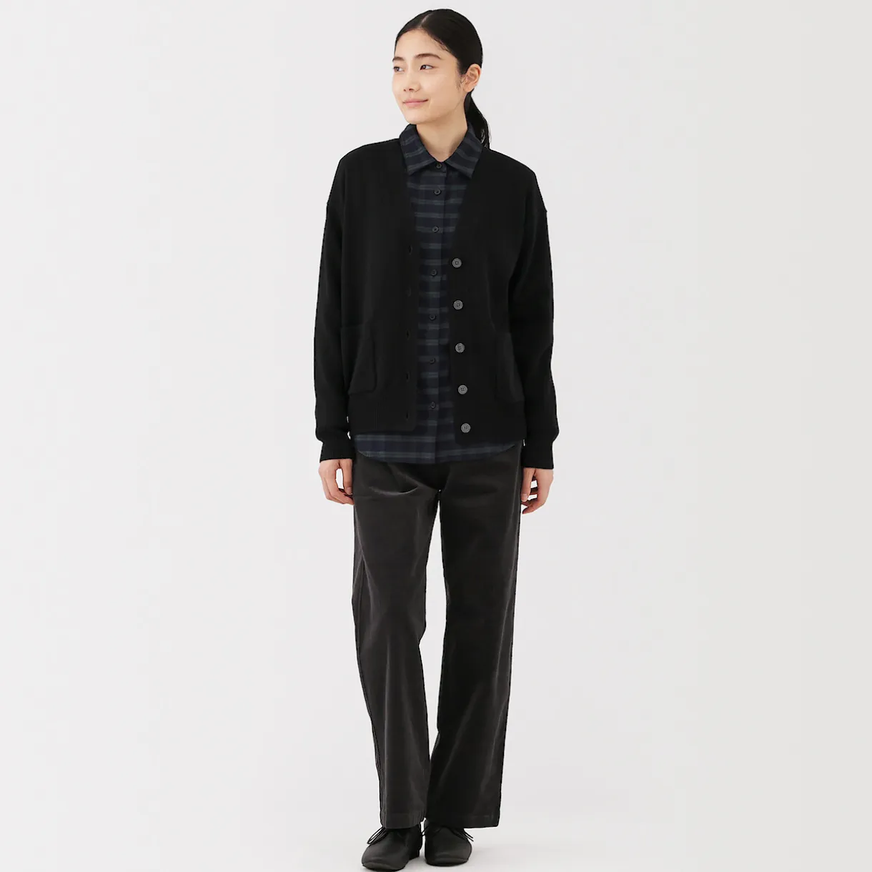 Cardigan avec col en V en maille moyenne pour femme