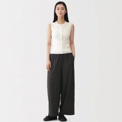 Cardigan sans manches en coton biologique hautement torsadé pour femme