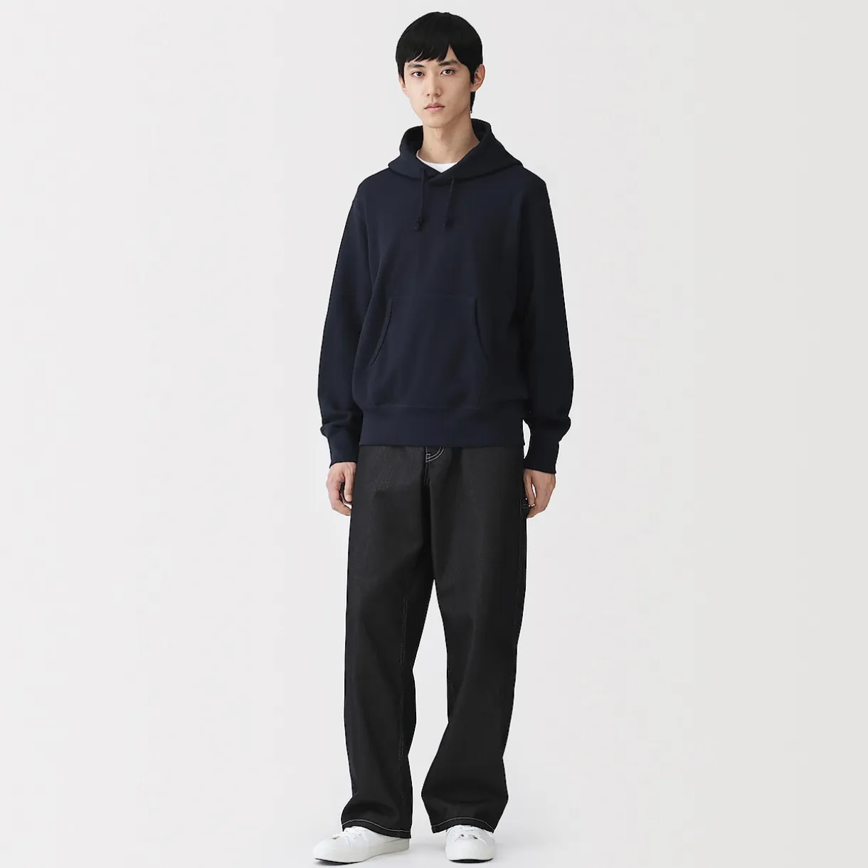 Chandail à capuchon en coton traditionnellement tricoté pour homme