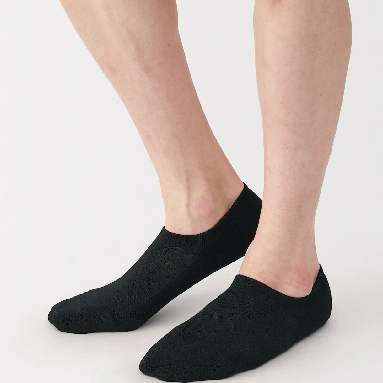 Chaussettes de sport coupe angle droit pour homme.