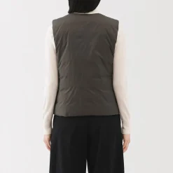 Doudoune légère pliable en nylon recyclé sans manche sans col pour femme