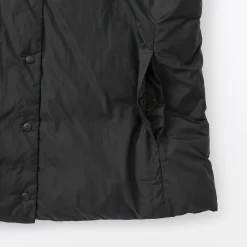 Doudoune légère pliable en nylon recyclé sans manche sans col pour femme