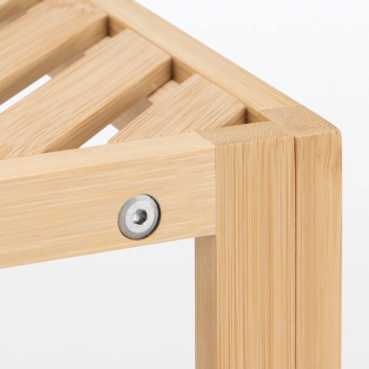 Etagère d'angle en bambou