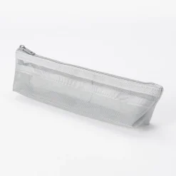 Grâce au tissu maillé