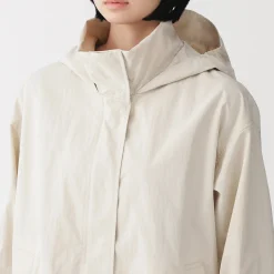 Manteau à capuche amovible déperlant pour femme