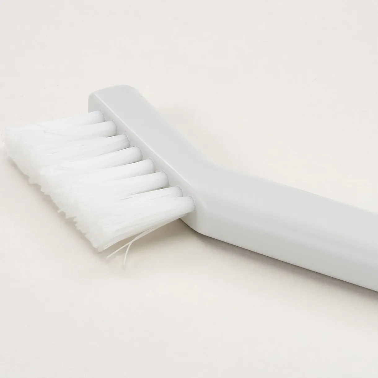 Mini brosse pour joints