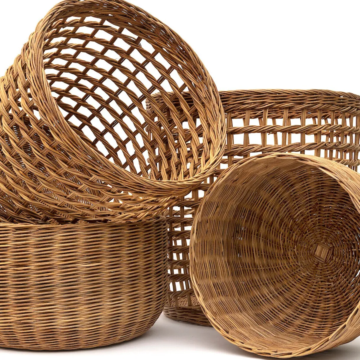 Panier rond en rotin à tissage ouvert L