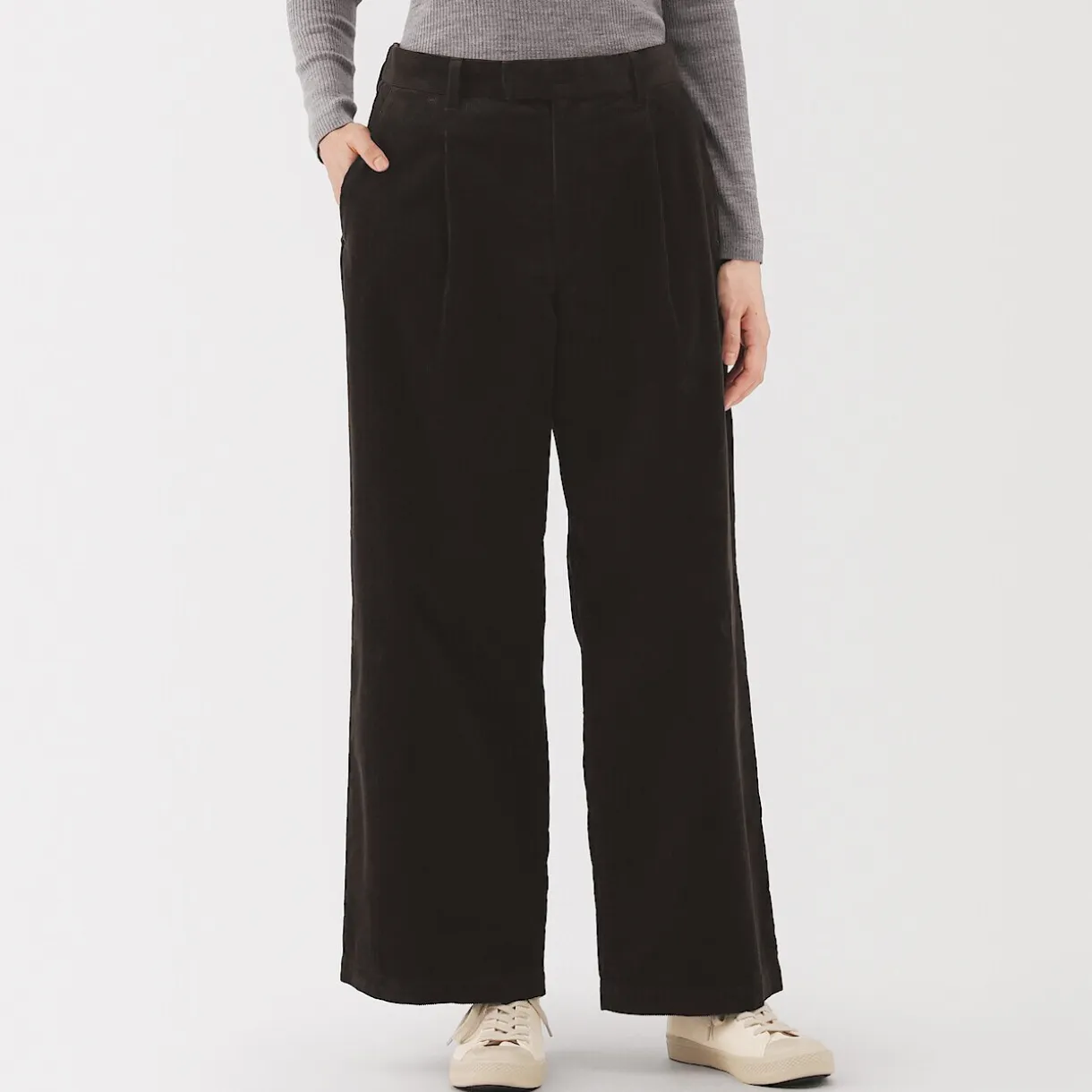 Pantalon large à plis en velours côtelé mélangé kapok pour femme