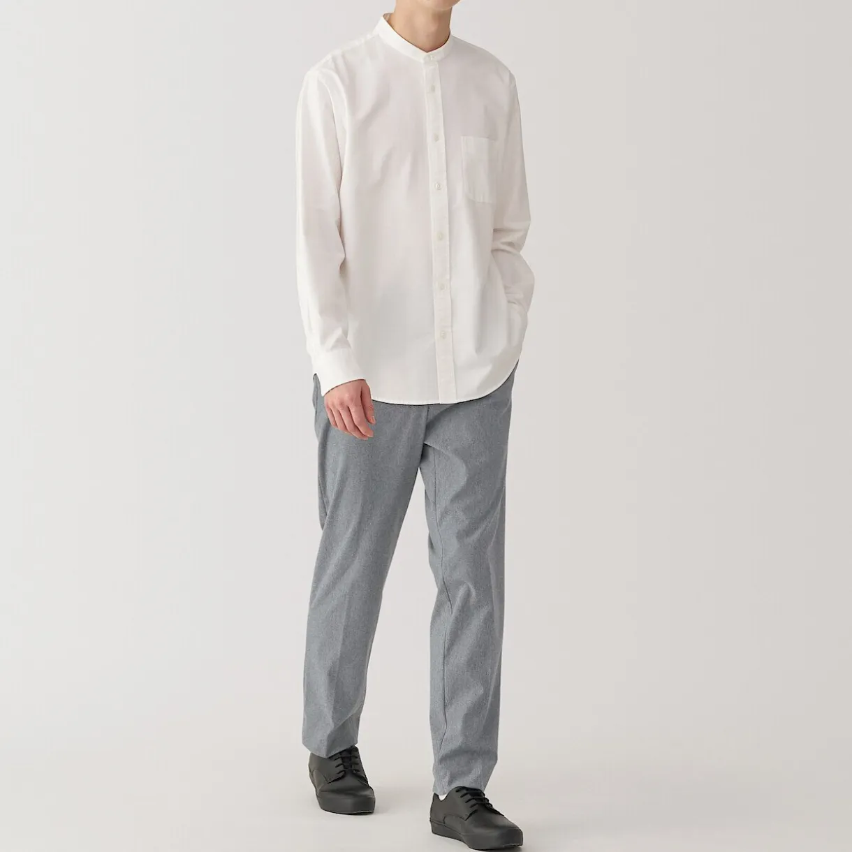 Pantalon plissé ajusté et stretch pour homme