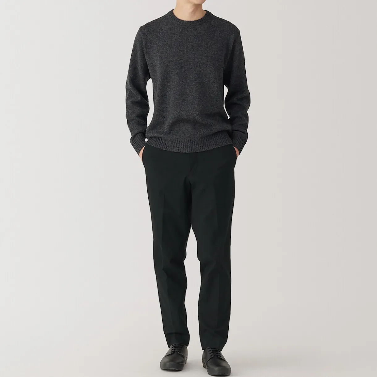 Pantalon plissé ajusté et stretch pour homme