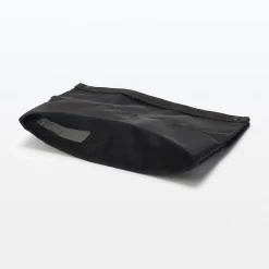 Pochette autoportante en maille nylon