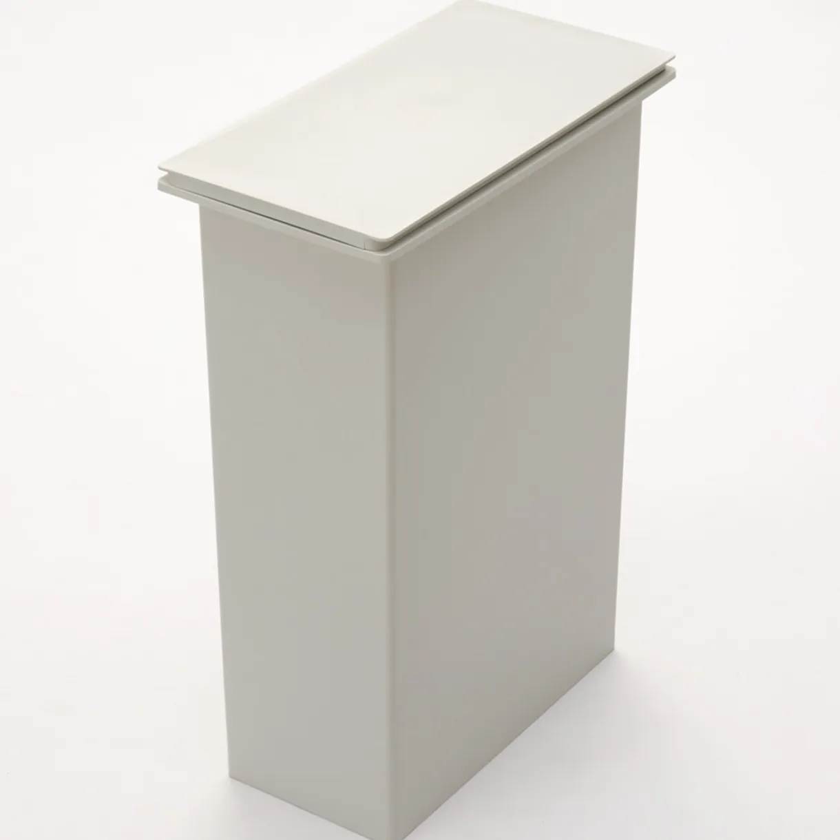 Poubelle rectangulaire en PP ‐ 30L