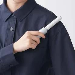 Rouleau adhésif portable