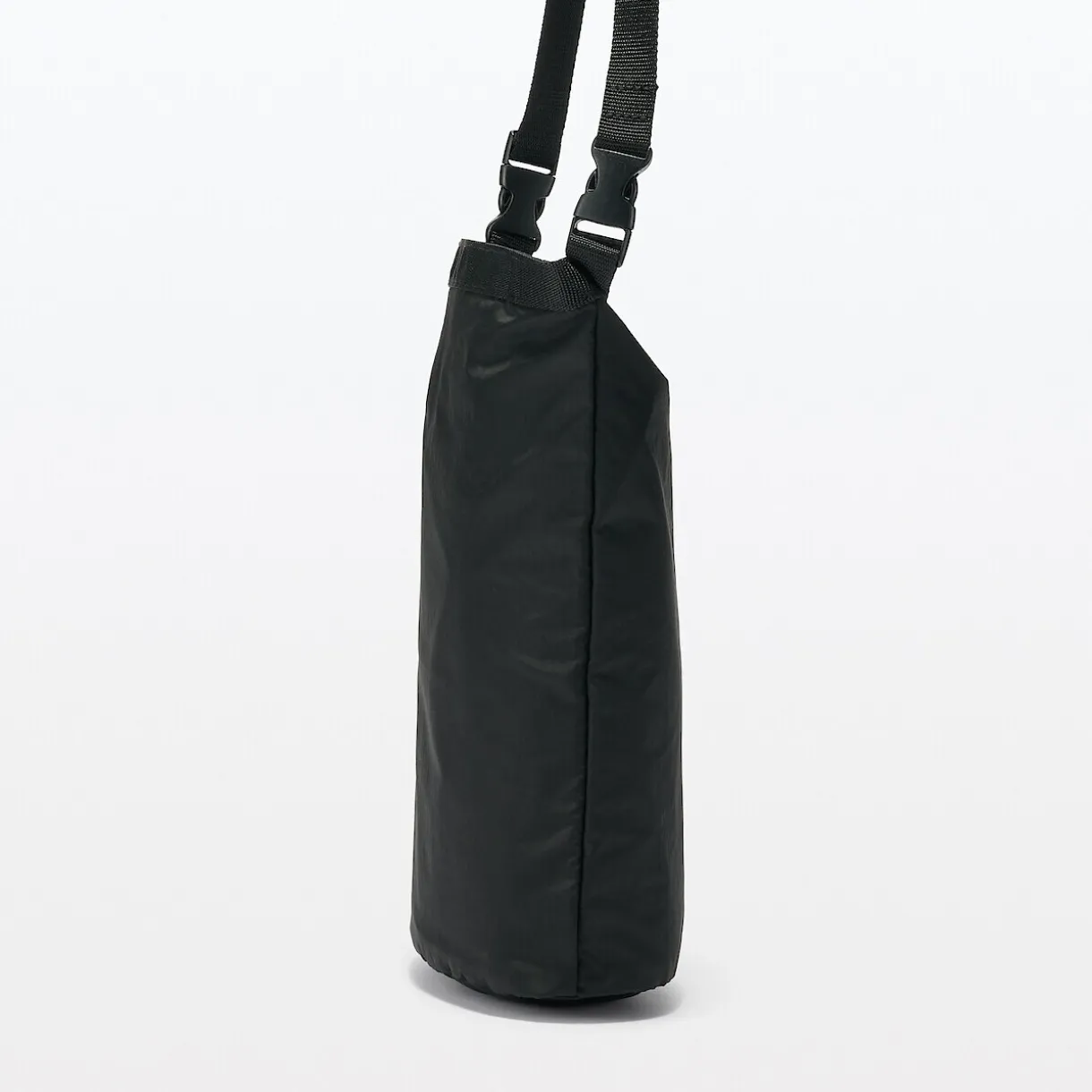 Sac à bandoulière 2 positions déperlant et pliable