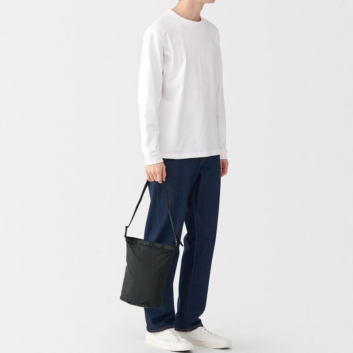 Sac à bandoulière 2 positions déperlant et pliable