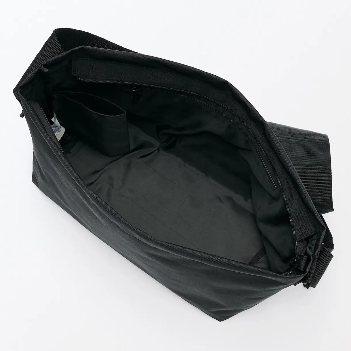 Sac à bandoulière large en polyester recyclé