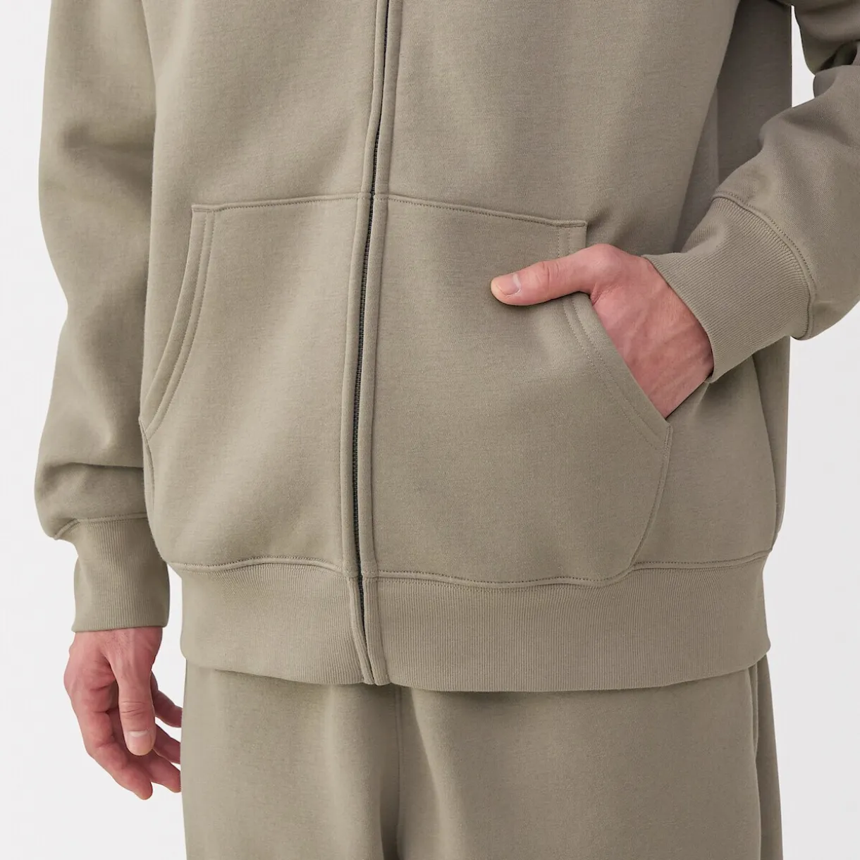 Sweatshirt zippé en coton mélangé à capuche homme