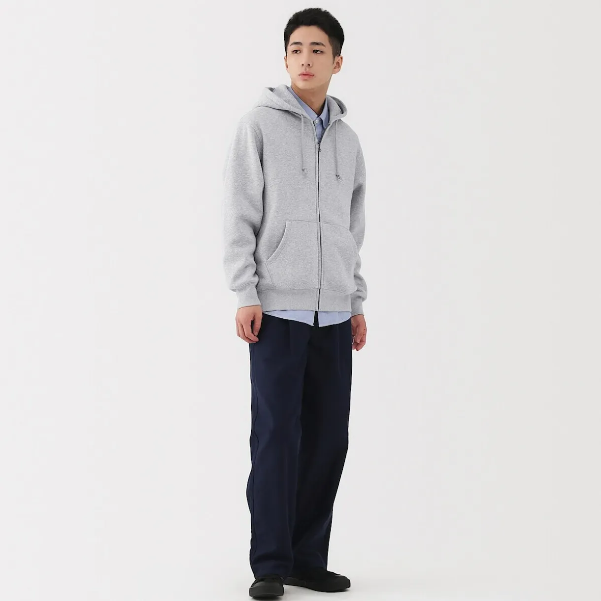 Sweatshirt zippé en coton mélangé à capuche homme