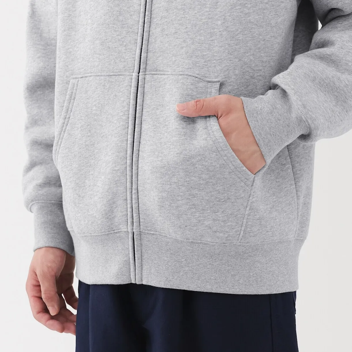 Sweatshirt zippé en coton mélangé à capuche homme