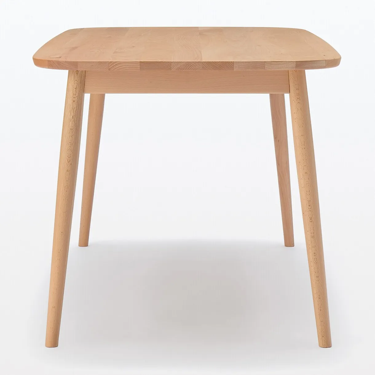 Table en être massif à pieds arrondis ‐ Moyenne