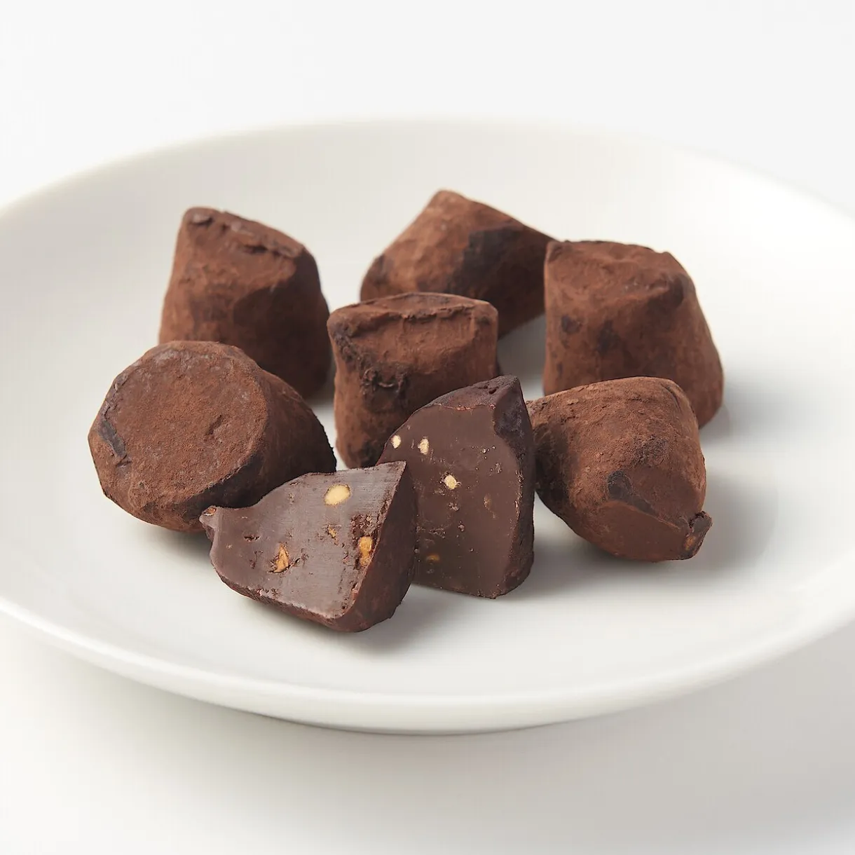 Truffes fantaisie au cacao et à la noisette