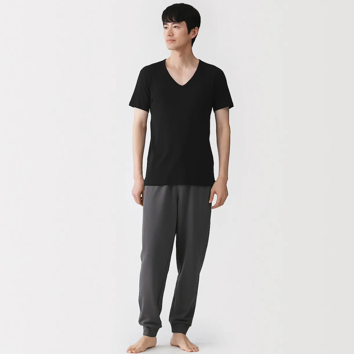 T‐shirt à col V en coton respirant pour homme