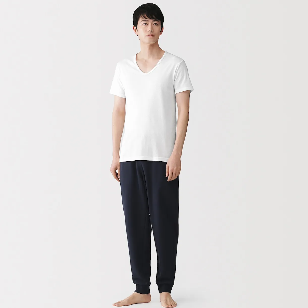 T‐shirt à col V en coton respirant pour homme