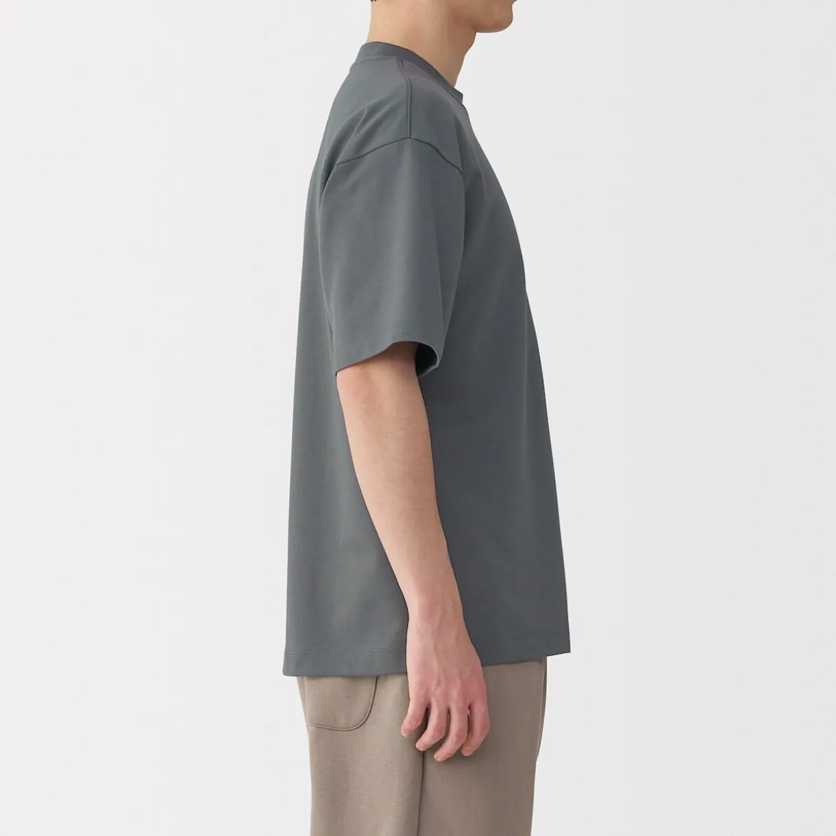 T‐shirt Cool Touch à poche coupe Relax pour homme