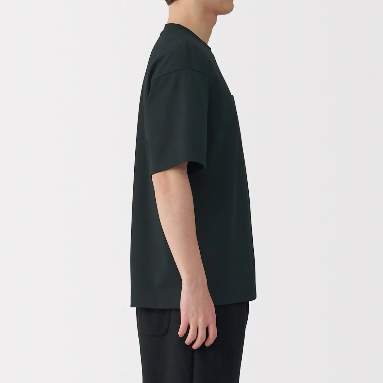 T‐shirt Cool Touch à poche coupe Relax pour homme