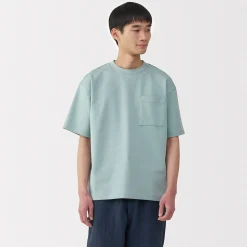 T‐shirt Cool Touch à poche coupe Relax pour homme.