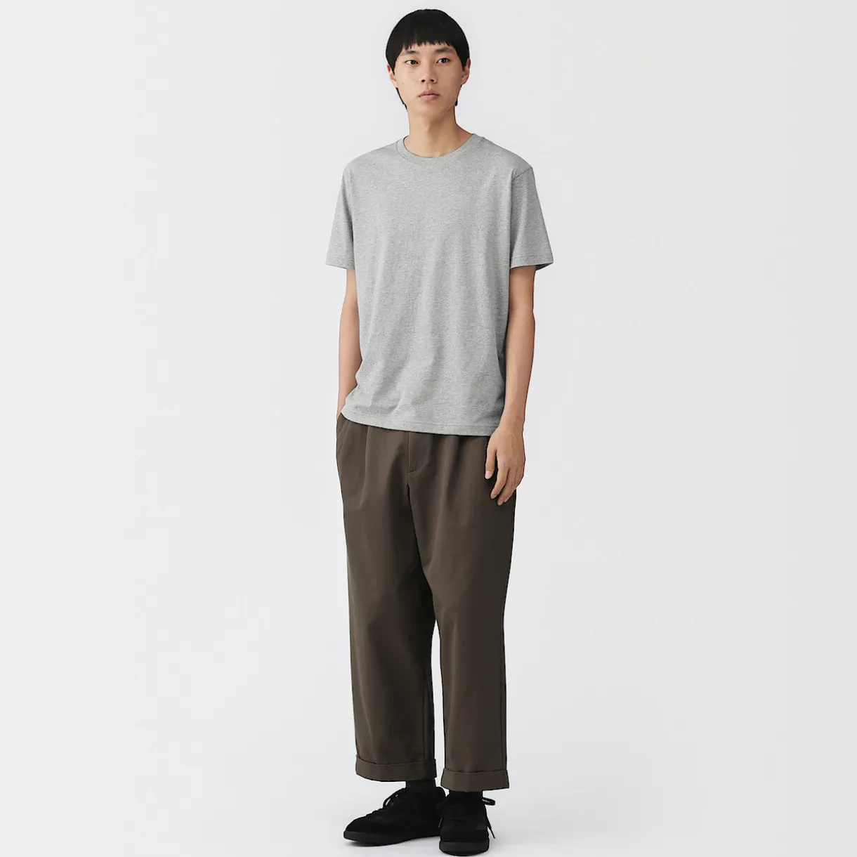 T‐shirt en coton col rond manches courtes homme