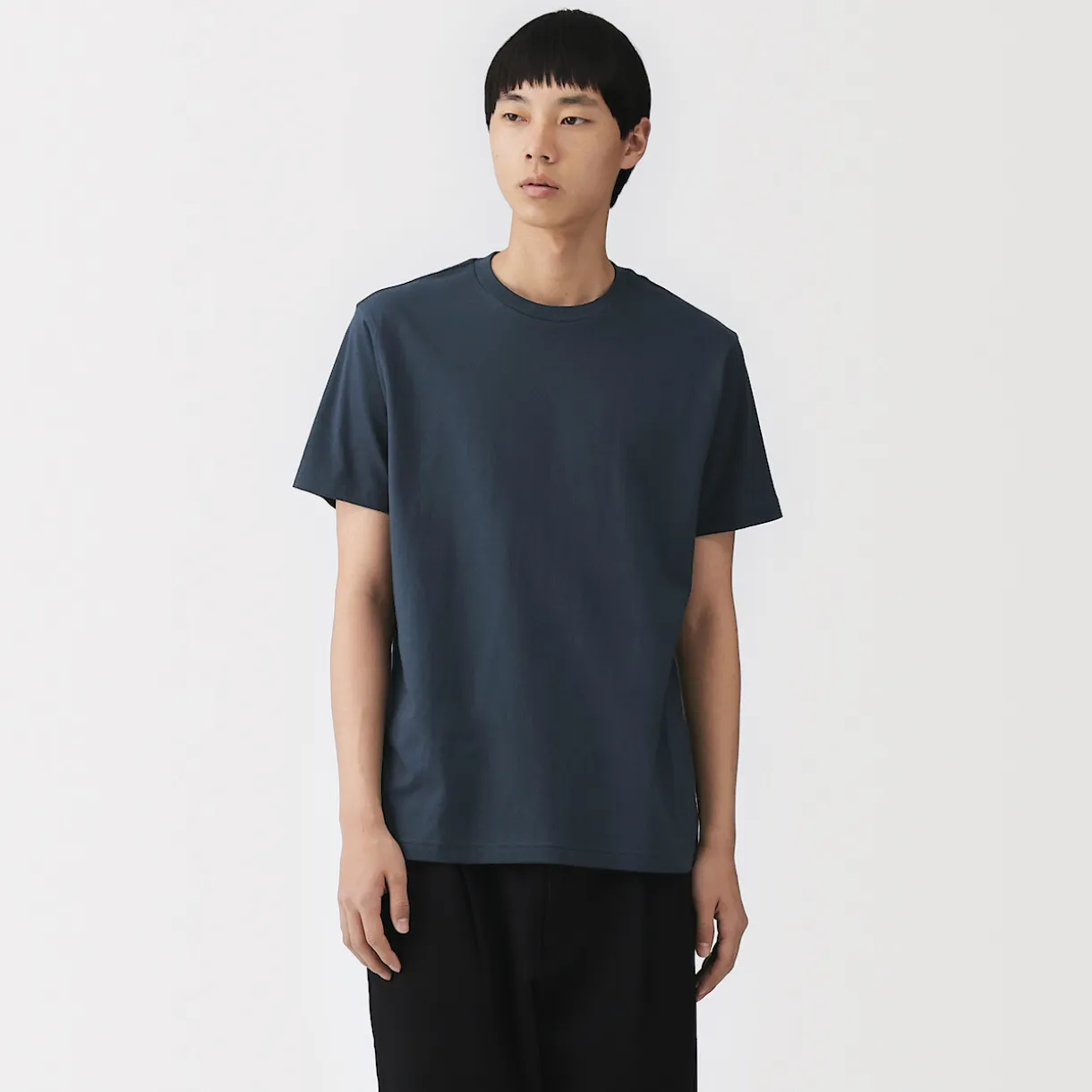 T‐shirt en coton col rond manches courtes homme