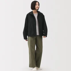 Veste à capuche déperlante et compacte en nylon pour femme