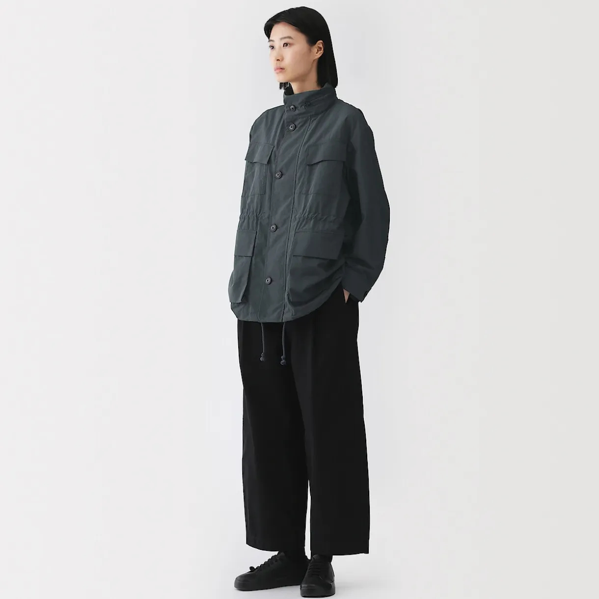 Veste utilitaire en nylon à la teinture naturelle pour femme